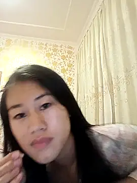 Snapshot of luy-xinh02 chatting on 23, 9, 2025 luy-xinh02 online show from 23, 9, 2025