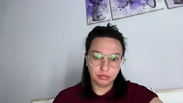 Snapshot of Karllina chatting on 6, 8, 2026 Karllina online show from 6, 8, 2026