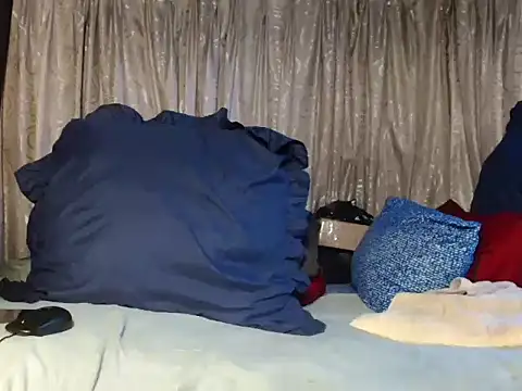 Snapshot of Bustyboobs02xx chatting on 2, 12, 2025 Bustyboobs02xx online show from 2, 12, 2025