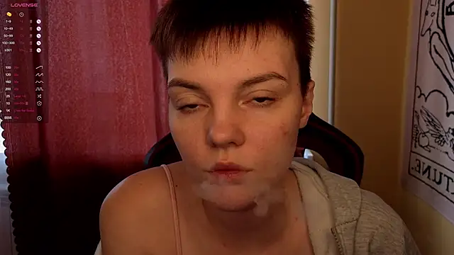 Snapshot of KrisNeal chatting on 10, 10, 2025 KrisNeal online show from 10, 10, 2025