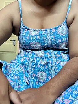 Snapshot of preethi-lovely chatting on 1, 11, 2025 preethi-lovely online show from 1, 11, 2025