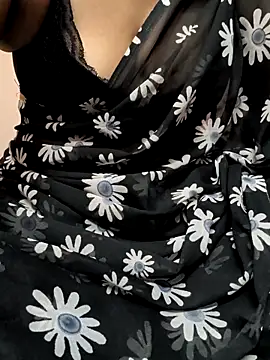 Snapshot of preethi-lovely chatting on 6, 11, 2025 preethi-lovely online show from 6, 11, 2025