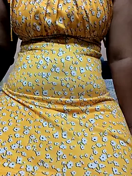 Snapshot of preethi-lovely chatting on 26, 11, 2025 preethi-lovely online show from 26, 11, 2025