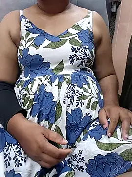 Snapshot of preethi-lovely chatting on 17, 12, 2025 preethi-lovely online show from 17, 12, 2025