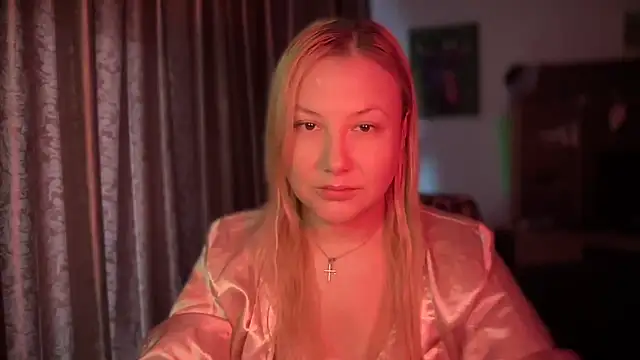 BikiHellena online show from 13, 11, 2025