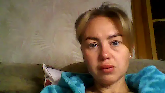 Snapshot of MartaLuna_ chatting on 29, 9, 2025 MartaLuna online show from 29, 9, 2025