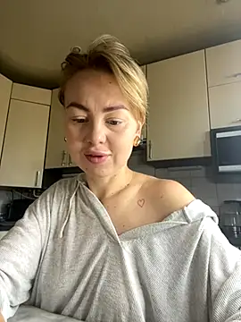 MartaLuna  online show from 26, 10, 2025