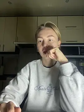 MartaLuna  online show from 27, 11, 2025