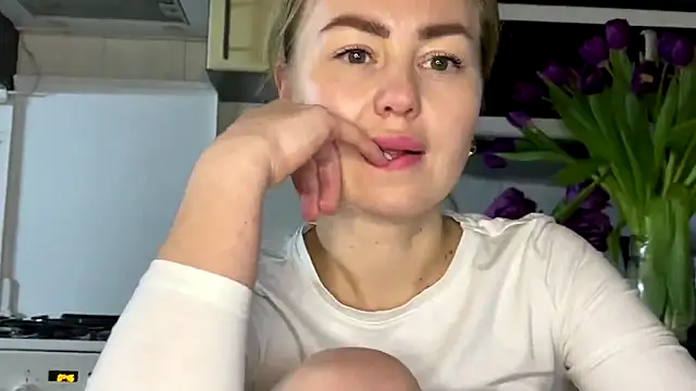 MartaLuna  online show from 7, 3, 2026