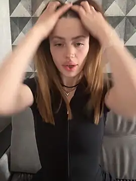Snapshot of Elizabeth_Tay chatting on 19, 3, 2026 Elizabeth Tay online show from 19, 3, 2026