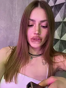 Snapshot of Elizabeth_Tay chatting on 21, 3, 2026 Elizabeth Tay online show from 21, 3, 2026