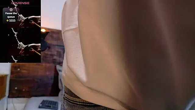 JhosuaVega online show from 1, 10, 2025