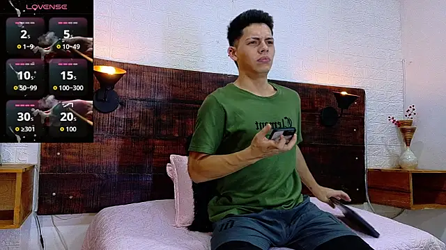 JhosuaVega online show from 7, 10, 2025