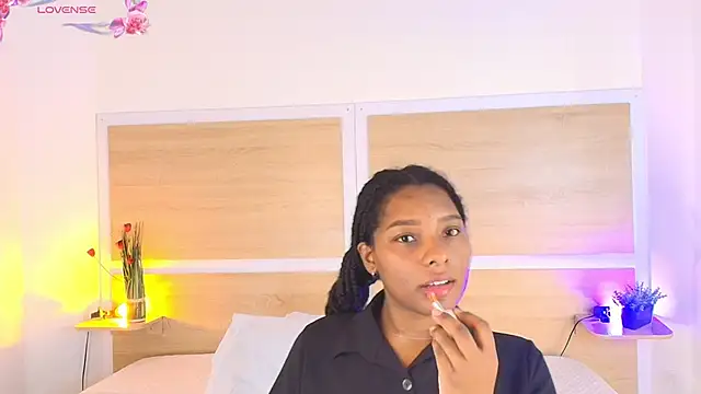 Snapshot of ValeryCortezm chatting on 1, 11, 2025 ValeryCortezm online show from 1, 11, 2025