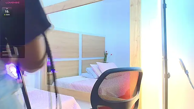 Snapshot of ValeryCortezm chatting on 2, 11, 2025 ValeryCortezm online show from 2, 11, 2025