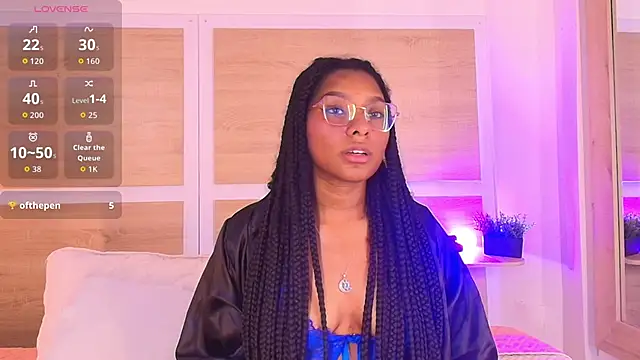 Snapshot of ValeryCortezm chatting on 5, 11, 2025 ValeryCortezm online show from 5, 11, 2025