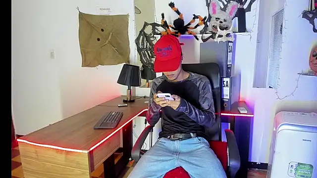 Snapshot of xxKamadevaxx chatting on 31, 10, 2025 xxKamadevaxx online show from 31, 10, 2025