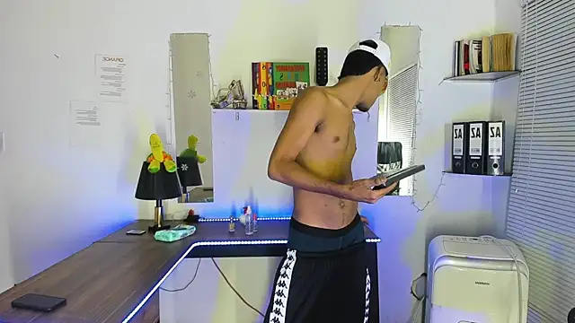 Snapshot of xxKamadevaxx chatting on 9, 11, 2025 xxKamadevaxx online show from 9, 11, 2025