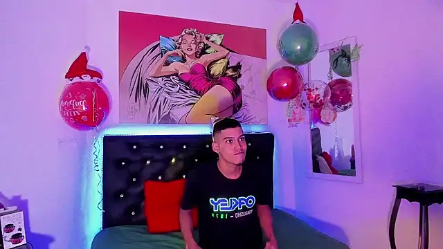 Snapshot of xxKamadevaxx chatting on 3, 12, 2025 xxKamadevaxx online show from 3, 12, 2025