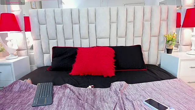 Snapshot of melani_hom chatting on 17, 9, 2025 melani hom online show from 17, 9, 2025