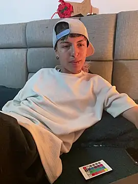 NaytonFreeman online show from 25, 2, 2026