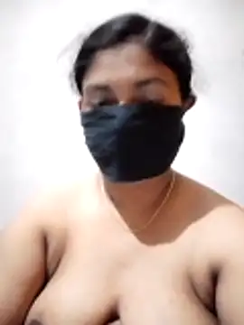 Snapshot of hafiza8746 chatting on 1, 11, 2025 hafiza8746 online show from 1, 11, 2025