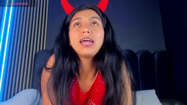 Snapshot of Keila_Fg chatting on 7, 11, 2025 Keila Fg online show from 7, 11, 2025