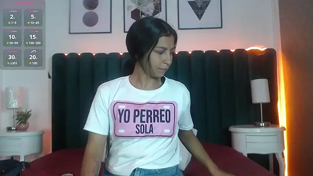 Snapshot of Keila_Fg chatting on 25, 11, 2025 Keila Fg online show from 25, 11, 2025