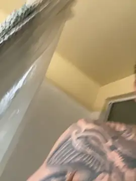 Snapshot of busnfatnutsLildee chatting on 8, 11, 2025 busnfatnutsLildee online show from 8, 11, 2025