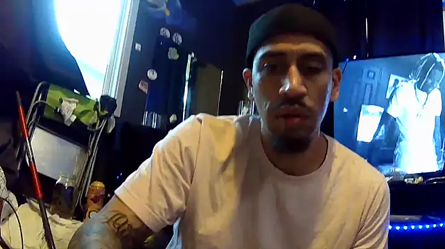 Snapshot of busnfatnutsLildee chatting on 22, 11, 2025 busnfatnutsLildee online show from 22, 11, 2025