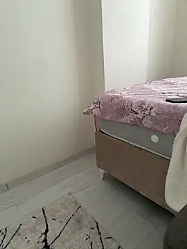 Snapshot of ALEYNABEREN1 chatting on 18, 10, 2025 ALEYNABEREN1 online show from 18, 10, 2025