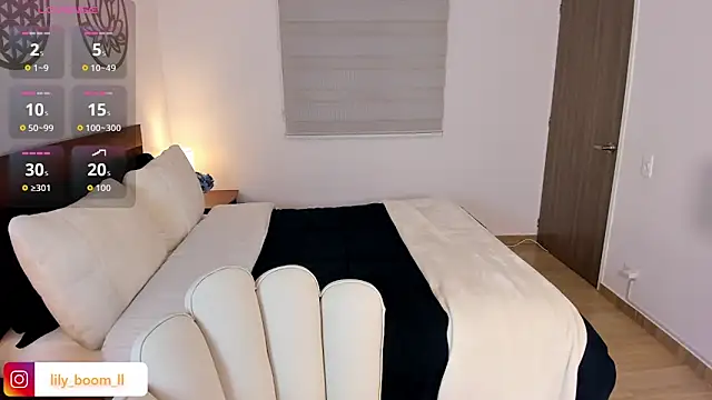 Snapshot of Lyliboomm chatting on 9, 10, 2025 Lyliboomm online show from 9, 10, 2025