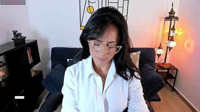 Snapshot of Lyliboomm chatting on 14, 10, 2025 Lyliboomm online show from 14, 10, 2025