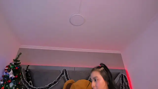 Snapshot of MariaFlowers chatting on 27, 11, 2025 MariaFlowers online show from 27, 11, 2025