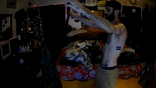 Snapshot of HarmoniousPhantasm3 chatting on 5, 11, 2025 HarmoniousPhantasm3 online show from 5, 11, 2025