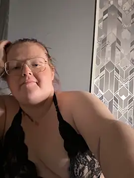 Snapshot of AmberBliss-X chatting on 11, 10, 2025 AmberBliss-X online show from 11, 10, 2025