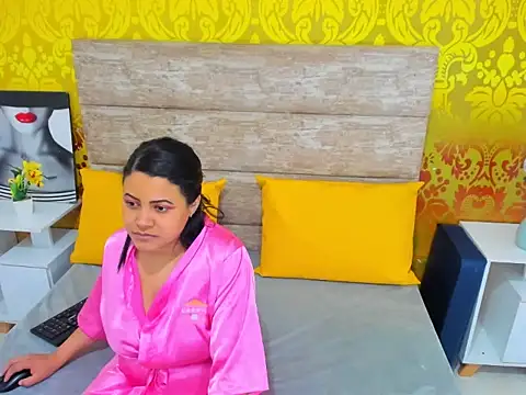 Snapshot of ElianaCollins chatting on 2, 12, 2025 ElianaCollins online show from 2, 12, 2025