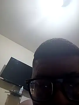 Snapshot of Elsuave28 chatting on 18, 10, 2025 Elsuave28 online show from 18, 10, 2025