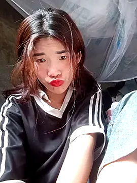 Snapshot of Mina-pusy chatting on 30, 11, 2025 Mina-pusy online show from 30, 11, 2025