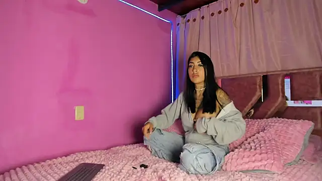 Missmoonstar online show from 5, 11, 2025