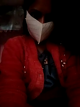 Snapshot of riyahot-3 chatting on 18, 12, 2025 riyahot-3 online show from 18, 12, 2025