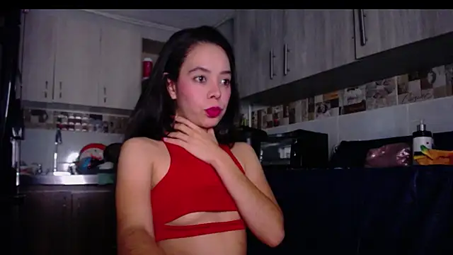 Snapshot of Annie_rosse1017 chatting on 8, 10, 2025 Annie rosse1017 online show from 8, 10, 2025