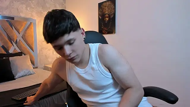 Snapshot of kraven_lust chatting on 17, 6, 2026 kraven lust online show from 17, 6, 2026