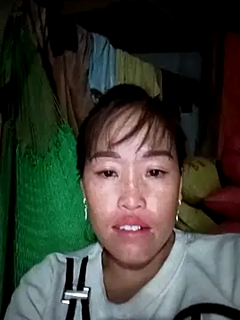 Snapshot of Vuong_x chatting on 19, 9, 2025 Vuong x online show from 19, 9, 2025