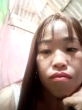 Snapshot of Vuong_x chatting on 23, 9, 2025 Vuong x online show from 23, 9, 2025