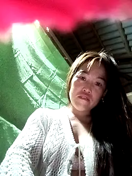 Snapshot of Vuong_x chatting on 27, 9, 2025 Vuong x online show from 27, 9, 2025