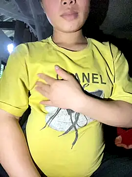 Snapshot of Van_xx chatting on 7, 10, 2025 Van xx online show from 7, 10, 2025