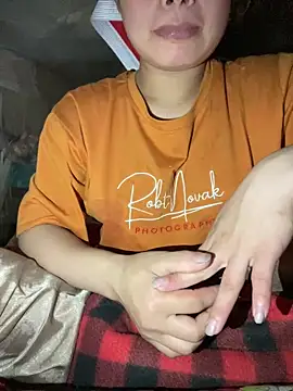 Snapshot of Van_xx chatting on 23, 10, 2025 Van xx online show from 23, 10, 2025