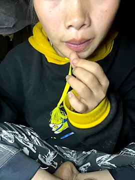 Snapshot of Van_xx chatting on 13, 11, 2025 Van xx online show from 13, 11, 2025