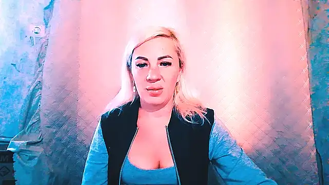 EmmaCat  online show from 16, 9, 2025